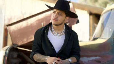 “Es bien cabrón. Venir de la nada y luego tenerlo todo”, dijo Christian Nodal en entrevista.