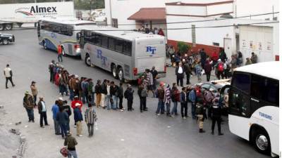 Entre los migrantes trasladados había hondureños, salvadoreños y guatemaltecos.