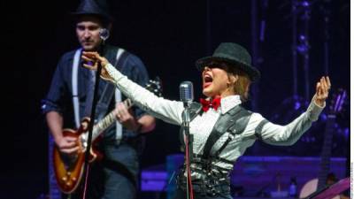 Las cantantes Alejandra Guzmán y Gloria Trevi (foto) están de gira con el tour Versus en Estados Unidos.