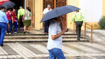 Las lluvias podrían sorprender por la tarde a los residentes en el Valle de Sula.