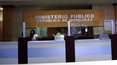 En dos informes presentados en el Congreso Nacional, la Comisión Interventora reveló anomalías en el Ministerio Público.