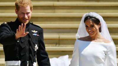 Para todas las que sueña con casarse con un apuesto príncipe hay una pregunta latente. ¿Cómo cautivó Meghan Markle, divorciada y actriz de pantalla chica, al príncipe de Inglaterra?Simple: siguiendo unas cuantas reglas que garantizan que tendrán al hombre perfecto rendido a sus pies.