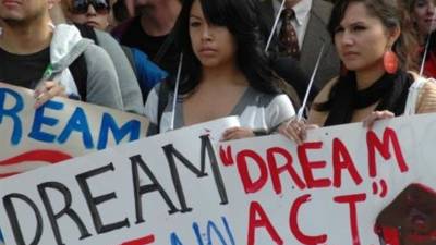 El Estado de Nueva York aprobó este miércoles el acta 'Dreamer' por la cual los hijos de inmigrantes indocumentados podrían beneficiarse de ayudas públicas para cursar estudios uniuversitarios. EFE