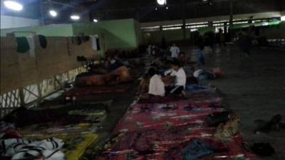 Las familias evacuadas fueron llevadas a las instalaciones del Instituto Departamental La Ceiba.