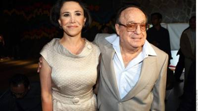 Chespirito con su esposa Florinda Meza.