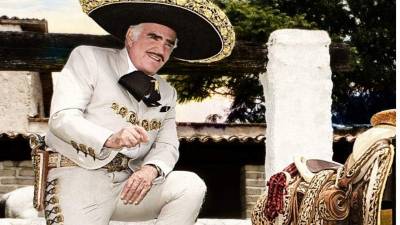 Hace un mes, Vicente Fernández fue ingresado en el hospital por una infección en las vías urinarias.