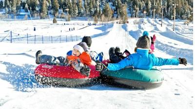La temporada de esquí y snowboard inició en noviembre y se extenderá hasta la primera semana de abril de 2018.