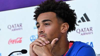 “¿Te sientes cómodo representando a un país con tanta discriminación hacia la gente afroamericana?”, le preguntó el periodista iraní a Tyler Adams.