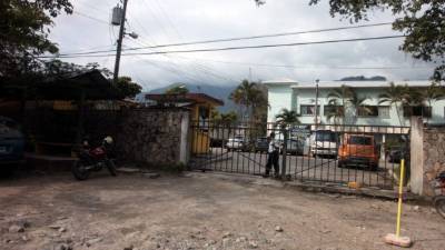 Los cuerpos fueron reclamados en la morgue.