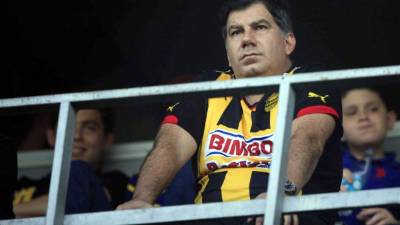 Mateo Yibrín observó desde el palco del Morazán la derrota contra el Vida.