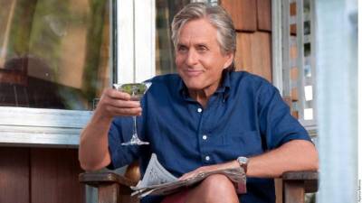 Desde hace varias semanas, las alarmas sobre una posible recaída por el cáncer de boca que el ganador del Óscar Michael Douglas padece se desataron en medios internacionales.