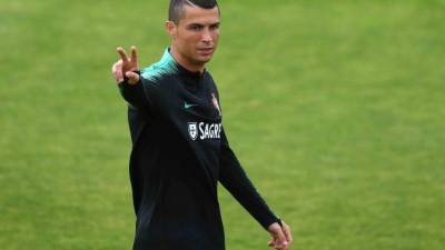 Cristiano Ronaldo es la máxima figura de Portugal. FOTO AFP.