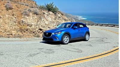 ElCX-3 es un vehículo con muchas de las cualidades compacto, económico y agradable de manejar.