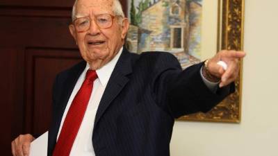 El banquero hondureño Jorge Bueso Arias desmiente que su institución bancaria esté atravesando crisis.