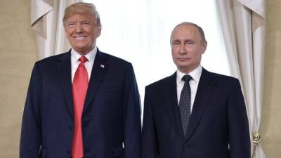 Los presidentes de EEUU, Donald Trump, y de Rusia, Vladímir Putin. EFE/Archivo