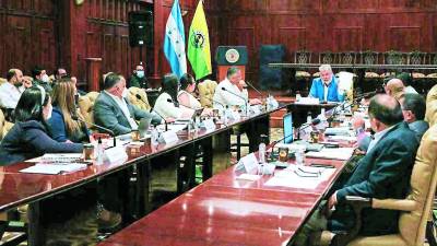 Una de las sesiones presenciales donde Contreras tuvo a la Corporación en pleno.