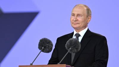 Putin inauguró hoy el foro “Armia-2022”, la mayor feria militar de Rusia.