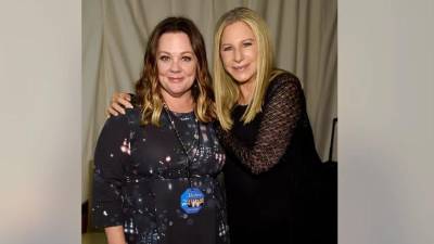 Melissa McCarthy y Barbra Streisand en una imagen de archivo.