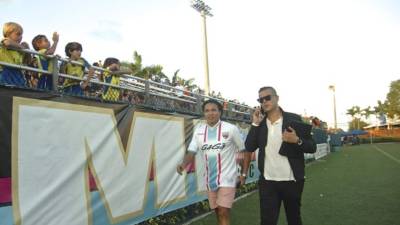 Rambo mientras presentado ante su nueva afición. Foto Deporte Total USA/ Nicolás Tapia.