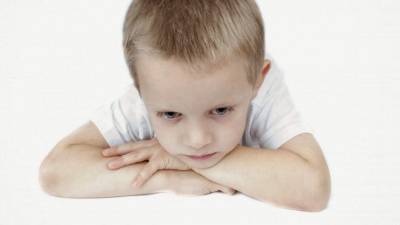 La autoestima de un niños se puede 'deteriorar' si no convive con los demás.