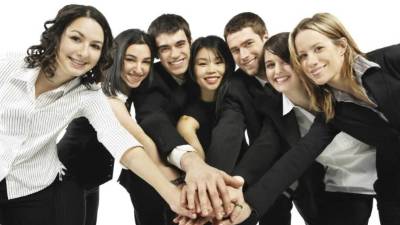 En lugar de muchos líderes individuales manejando equipos individuales, empezamos a conectarnos como una red amplia de unidades