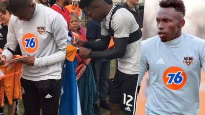 Los catrachos han recibido muestras de cariño por los aficionados. Foto Diez.