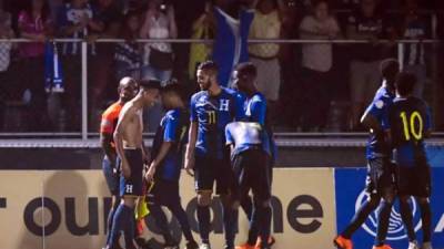 La celebración del gol de Selvin Guevara para la remontada de Honduras contra Antigua y Barbuda.