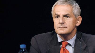 Joep Lange, un eminente especialista de la lucha contra el sida, se encontraba en el avión de Malaysia Airlines que se estrelló en el este de Ucrania, probablemente por el disparo de un misil, informó este viernes su organización en Amsterdam. AFP