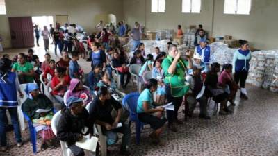 Los pobladores del municipio de Santa María recibieron ayuda alimenticia de parte del Gobierno, PMA y empresa privada.