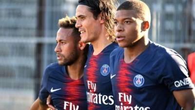 Mbappé, Cavani y Neymar forman un tridente de peligro en el PSG. FOTO AFP.