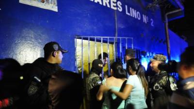 La masacre en la 1 de Diciembre preocupa a los vecinos, que exigen seguridad.