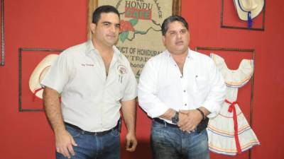 Los hermanos Terence y Basilio Fuschich son los empresarios que promueven el proyecto .