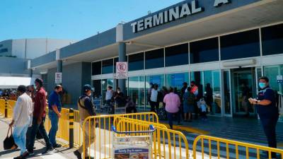 Aeropuerto Ramón Villeda está sumergido en condiciones deplorables.
