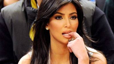 La socialité ha sido duramente criticada por su falta de ortografía.