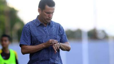 Javier Delgado no es más entrenador del Real España.