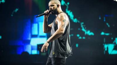 El rapero canadiense fue el artista que más discos vendió en 2016 en el mundo, por delante de Prince o David Bowie. El responsable del éxito del canadiense fue su cuarto disco, “Views”.