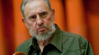 Fidel Castro se retiró del poder en Cuba y ahora se dedica a escribir libros y recibir personajes internacionales.