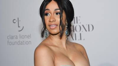 Cardi B es una cantante estadounidense de raíces dominicanas.