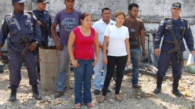 Los detenidos fueron presentados por las autoridades policiales en Colón.