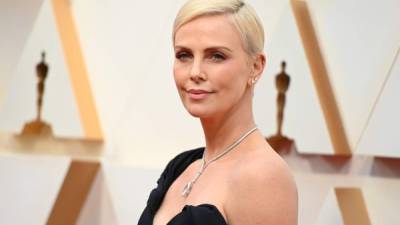 US-South African actress Charlize Theron arrives for the 92nd Oscars at the Dolby Theatre in Hollywood, California on February 9, 2020. (Photo by Robyn Beck / AFP)