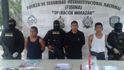 Los tres supuestos pandilleros de la 18 fueron puestos a la orden de las autoridades.