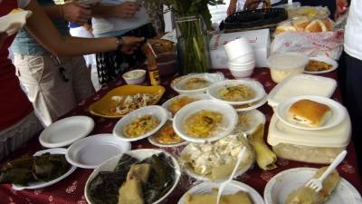 Hay personas que pueden comer hasta tres tamales al día; son calorías que se deben consumir en cuatro días.