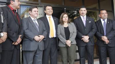 Julio César Barahona, Jorge Rivera Avilés, Teodoro Bonilla, Liliam Maldonado, Francisco Quiroz y Celino Aguilera.