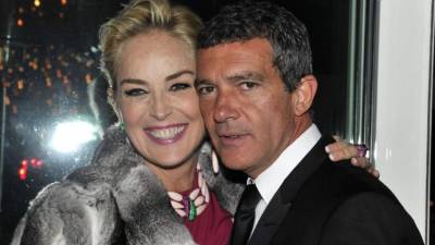 Sharon Stone es amiga de Antonio Banderas desde hace muchos años.