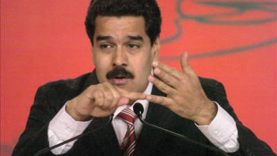 En la imagen un registro del presidente de Venezuela, Nicolás Maduro, quien ha anunciado que pedirá a la Asamblea Nacional una ley habilitante, para legislar sin control parlamentario, con el fin de aprobar medidas que faciliten la lucha contra la corrupción. EFE/Archivo