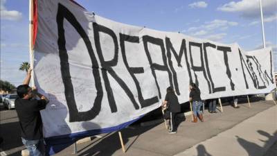 Los republicanos mantuvieron firme su postura sobre la reforma migratoria en un cónclave que celebran esta semana en Maryland (EE.UU.), al rechazar la posibilidad de conceder la ciudadanía a individuos que han violado las leyes de EE.UU. y sólo exceptúan a los estudiantes conocidos como 'soñadores'.