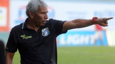 El entrenador del Honduras Progreso, Héctor Castellón.
