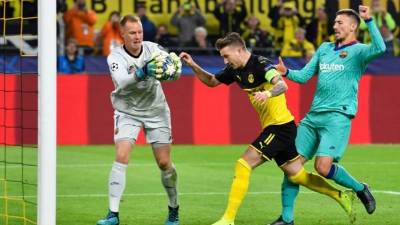 Ter Stegen ha sido la figura del Barcelona en el Signal Iduna Park.