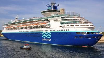 La llegada del Pullmantur Monarch (foto) se espera en Roatán este día.