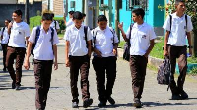 Estudiantes del Técnico Alemán.